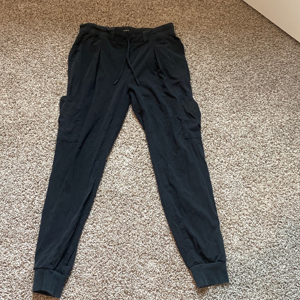 Jaanuu joggers size medium